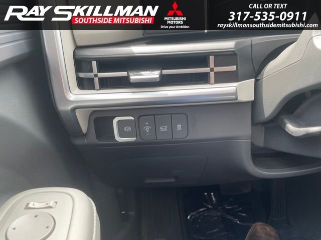Used 2025 Red Hyundai SEL image 14