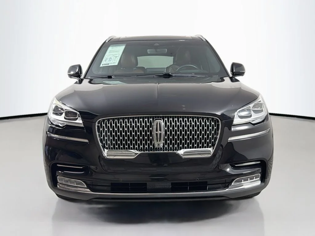 Used 2021 Black Lincoln Reserve image 2