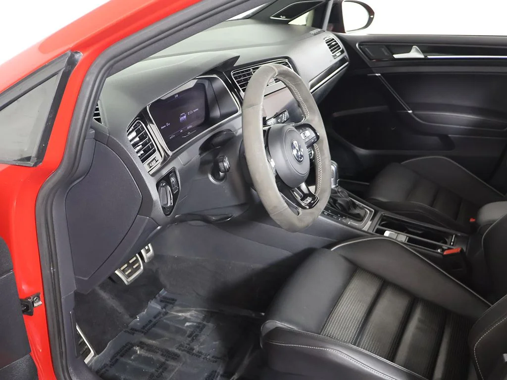 Used 2019 Red Volkswagen DCC & Navigation 4Motion image 23