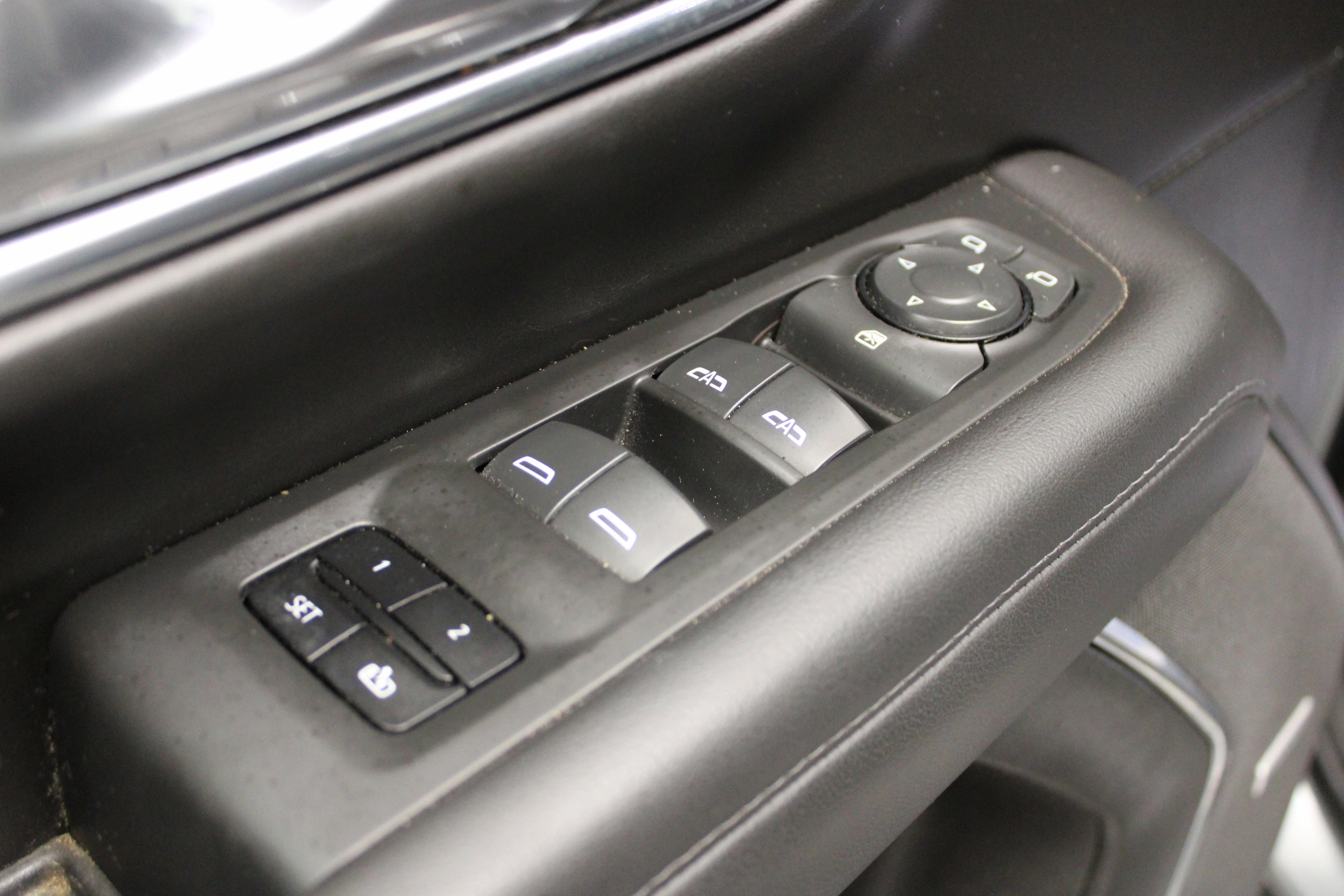 Used 2023 Sterling Gray Metallic Chevrolet 4WD Z71 image 20