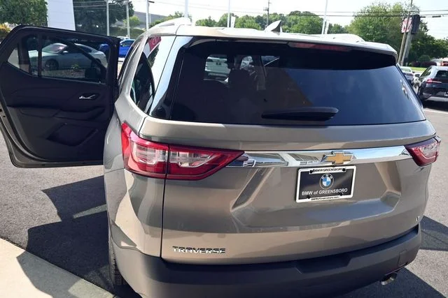 Used 2018 Gray Chevrolet LT image 35
