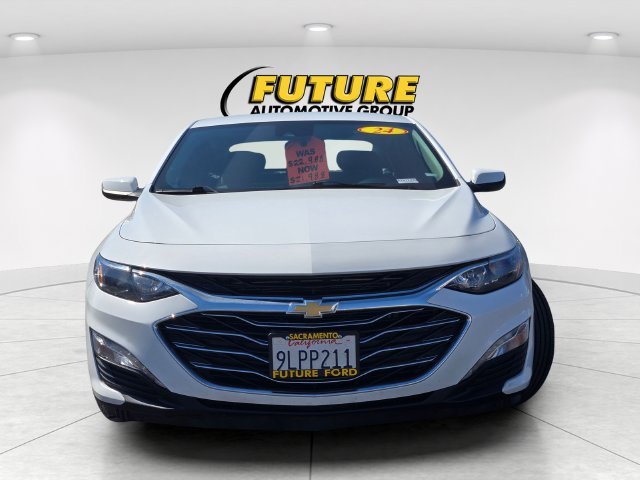 Used 2024 White Chevrolet LT image 2