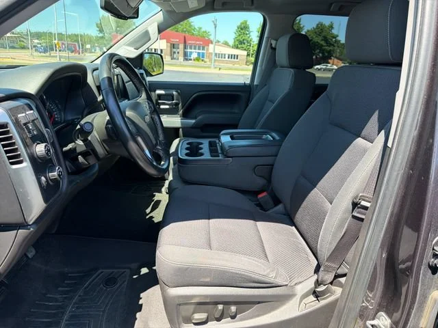 Used 2016 TUNGSTEN METALLIC Chevrolet LT image 15