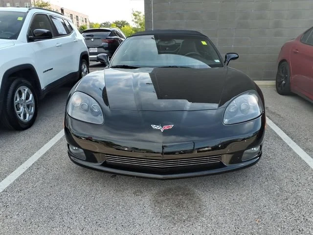 Used 2006 Black Chevrolet Y image 2