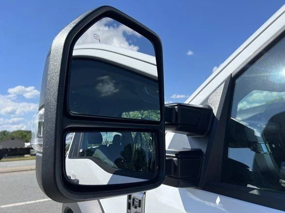 Used 2025 White Ford XL image 46