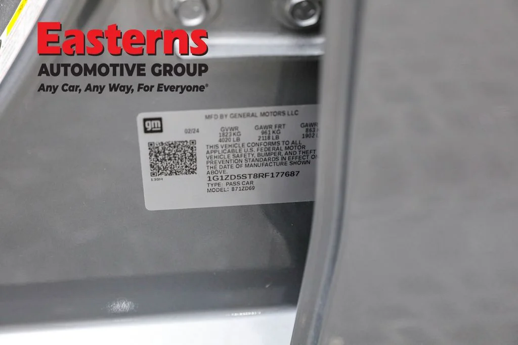 Used 2024 Gray Chevrolet LT image 33