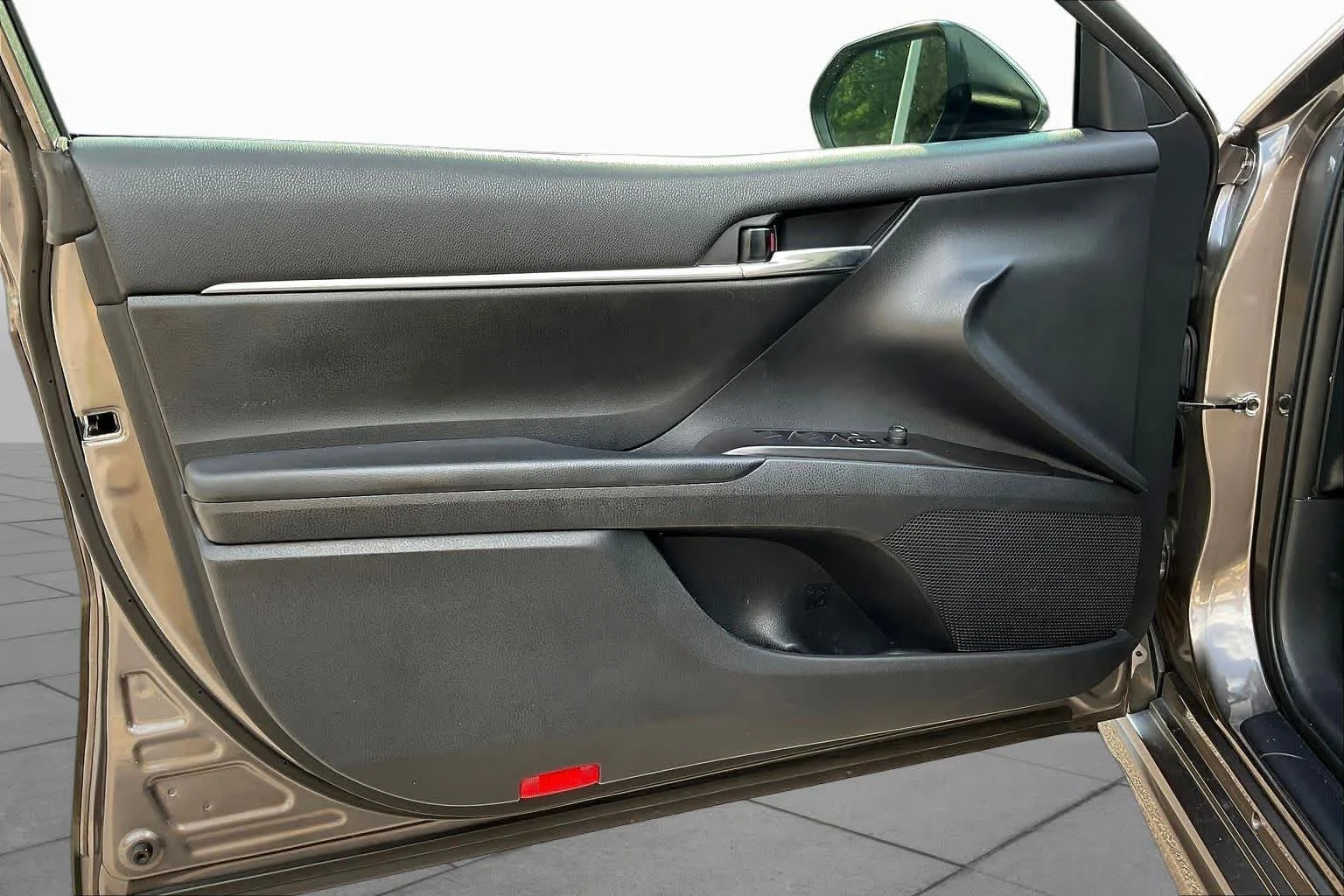 Used 2024 Predawn Gray Mica Toyota SE image 22