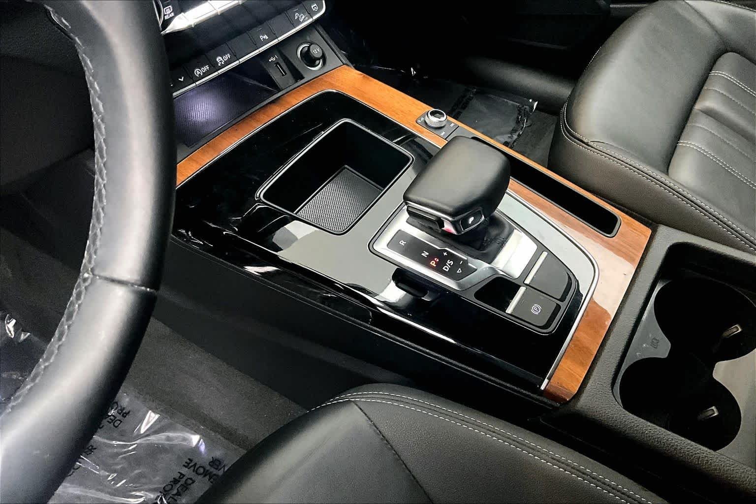 Used 2023 Glacier White Metallic Audi Premium image 32