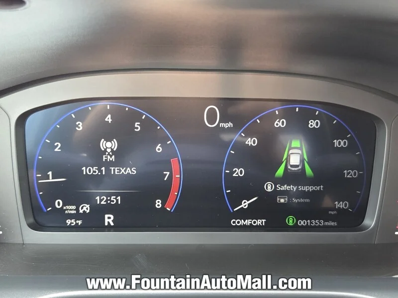Used 2025 Solar Silver Metallic Acura FWD image 22