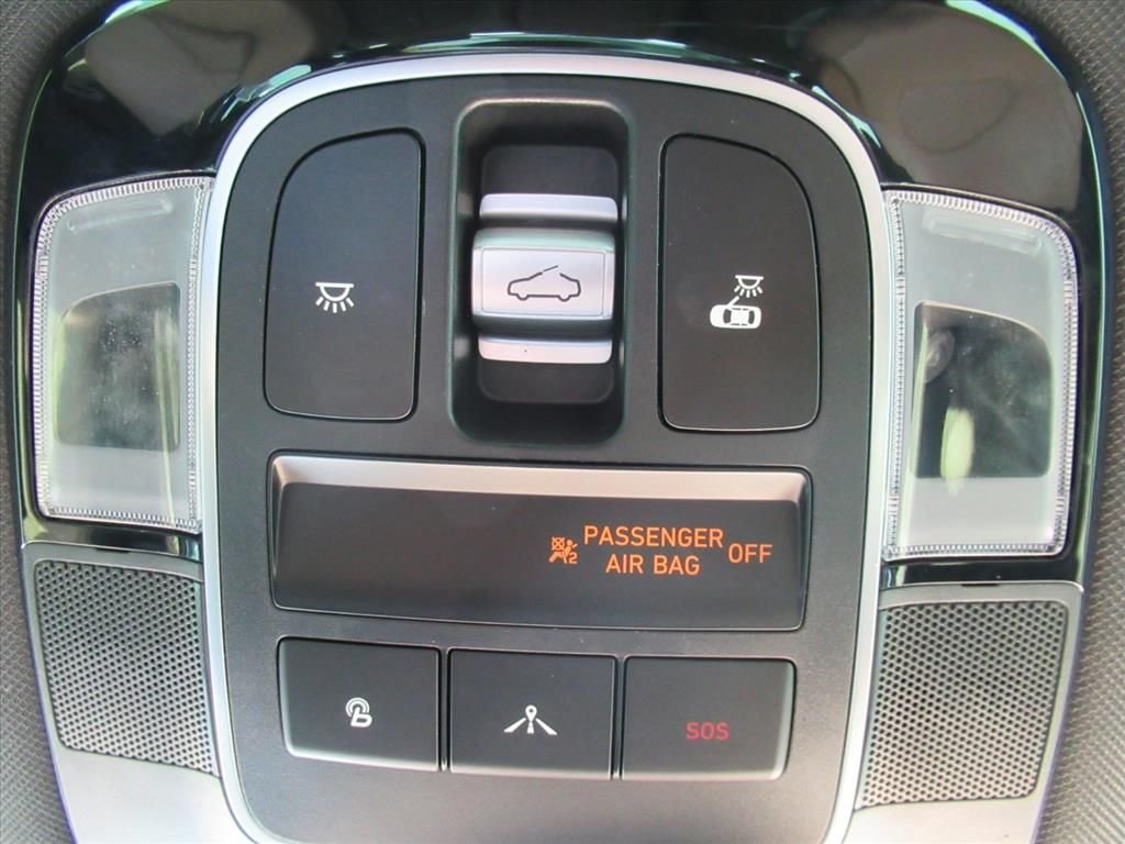 Used 2021 Blue Hyundai Limited image 30