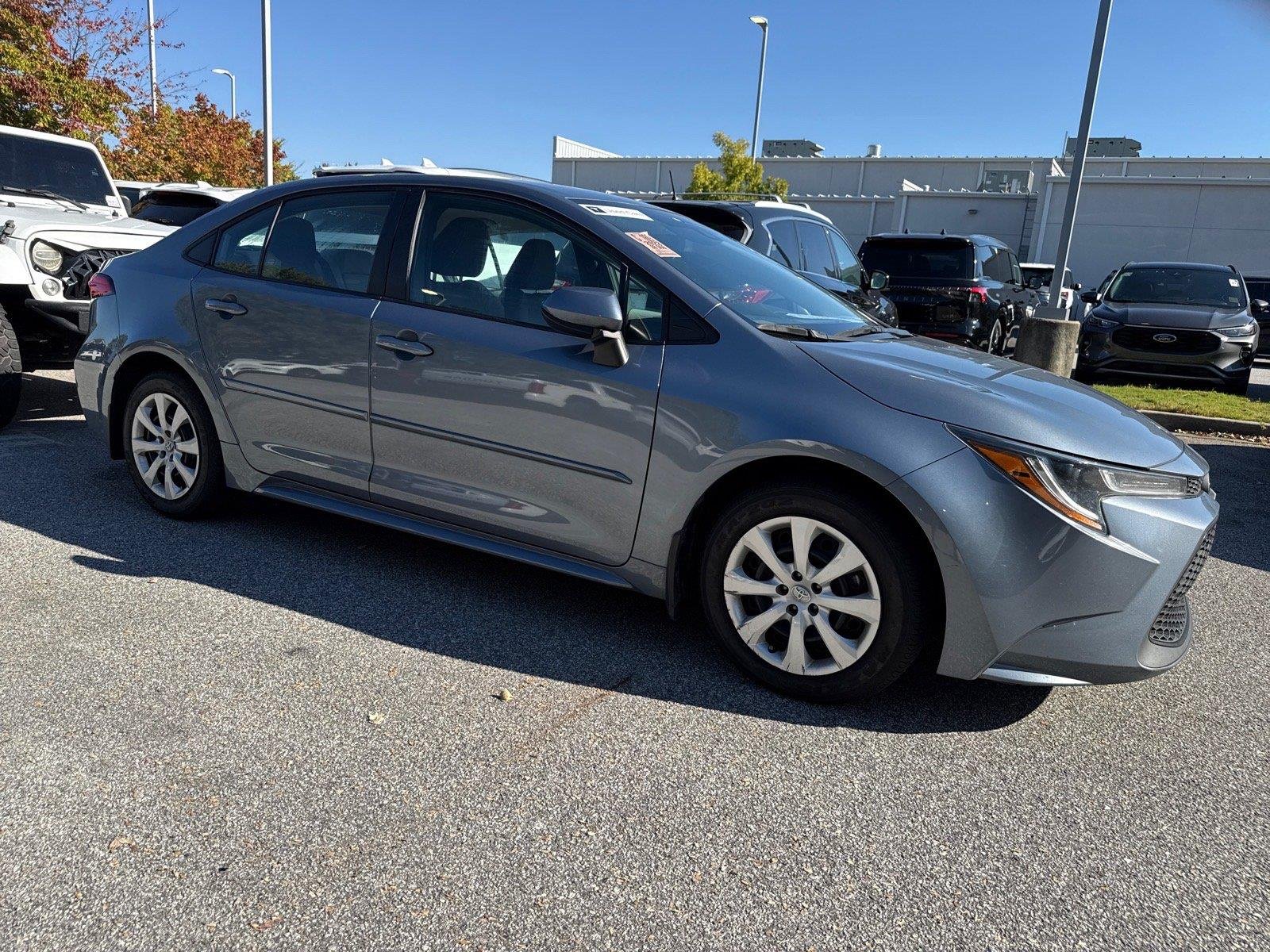 Used 2022 Celestite Toyota LE image 22