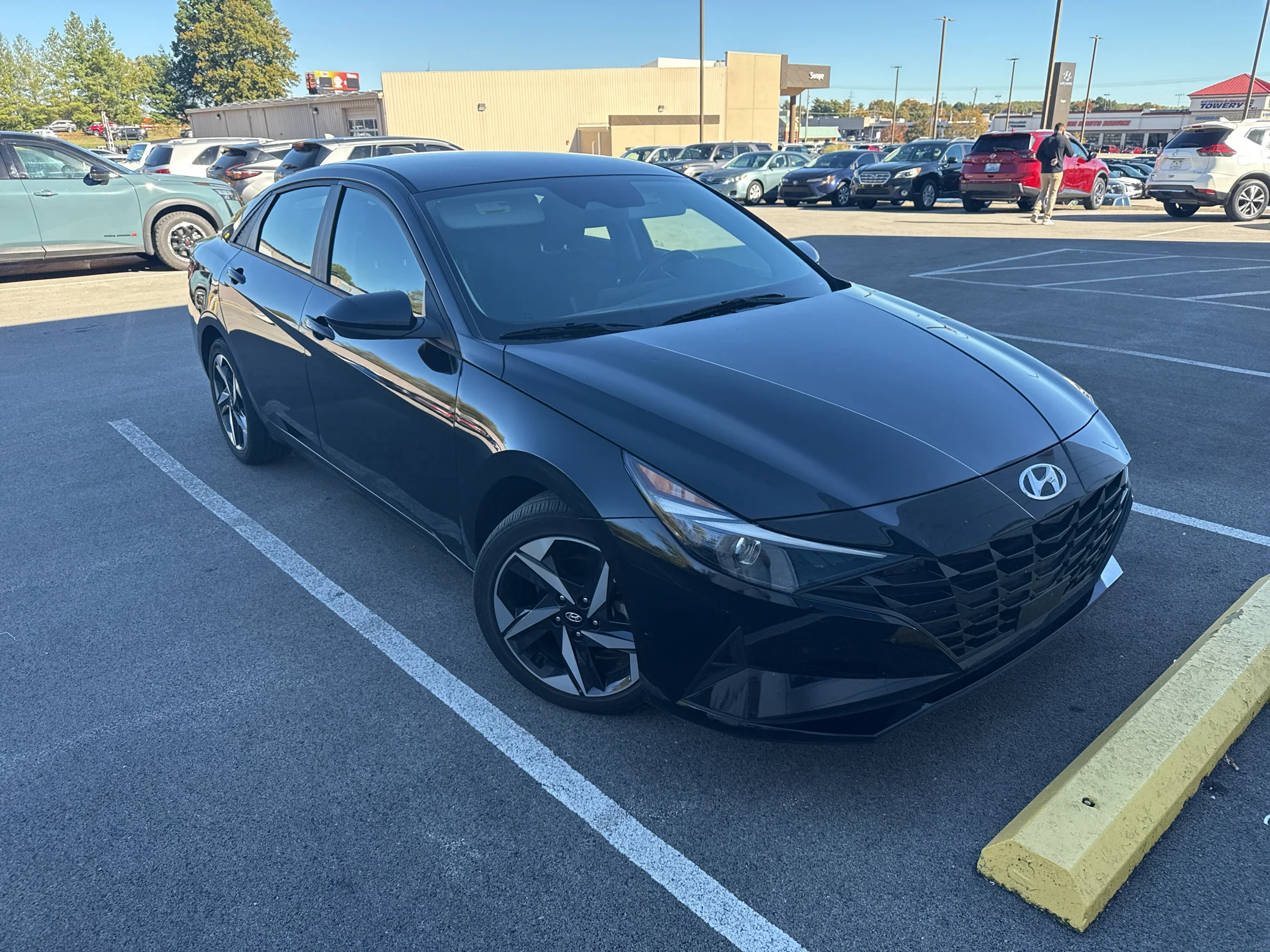 Used 2023 Onyx Black Hyundai SEL image 4