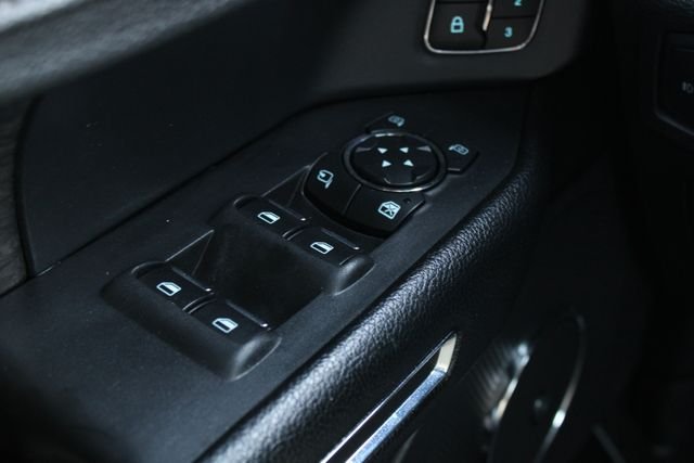 Used 2021 White Ford Limited image 8