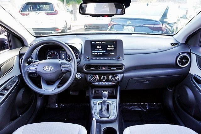 Used 2023 Gray Hyundai SEL image 17