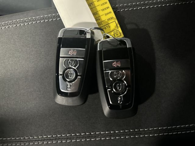 New 2026 Avalanche Gray Ford Big Bend® image 33