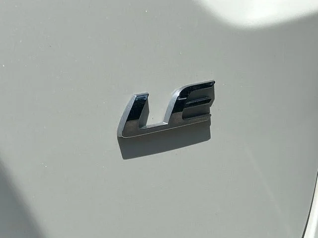 Used 2020 White Toyota LE image 12