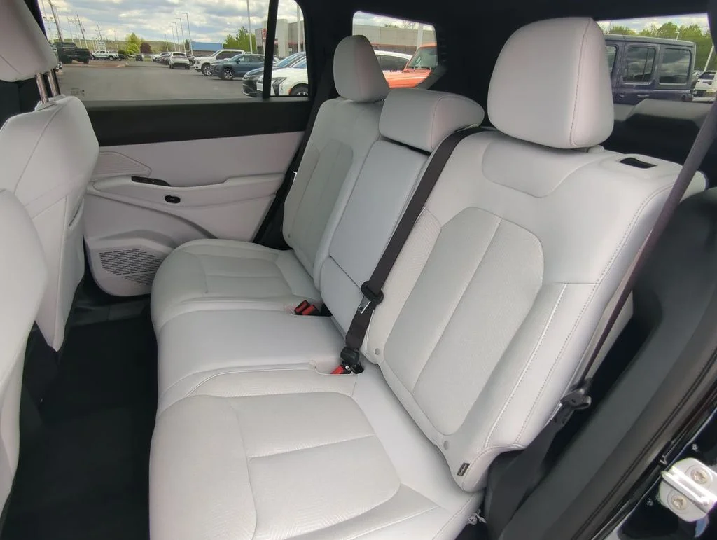 2026 Jeep Cherokee Laredo - Photo 28