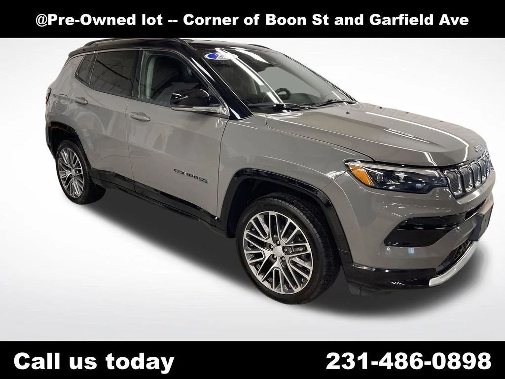 Used 2022 Gray Jeep Limited image 11