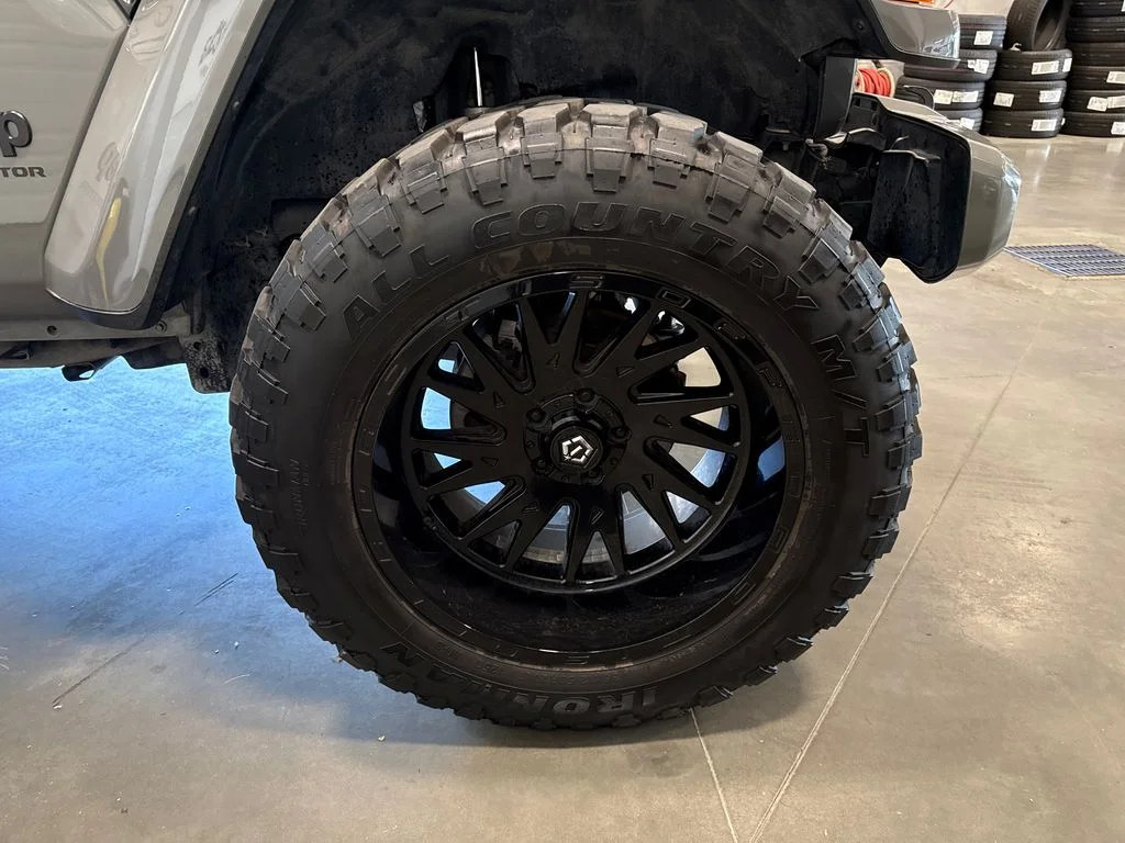 Used 2023 Gray Jeep Overland image 17