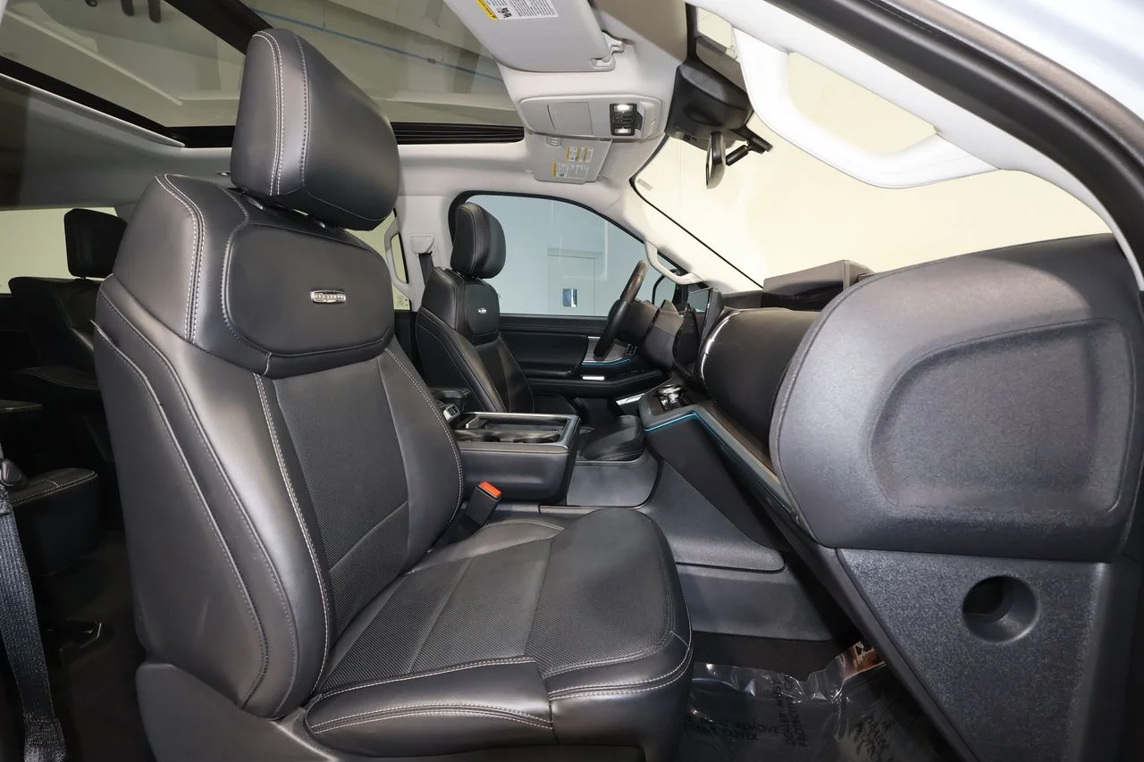 Used 2025 Silver Ford Platinum image 28