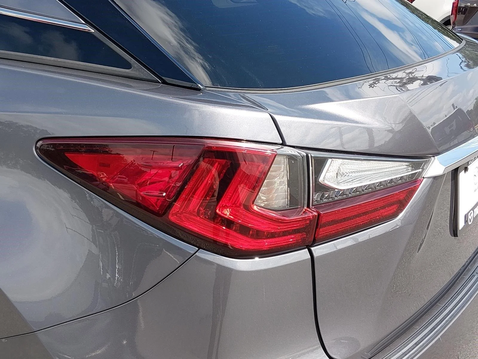 Used 2019 Nebula Gray Pearl Lexus Base image 13