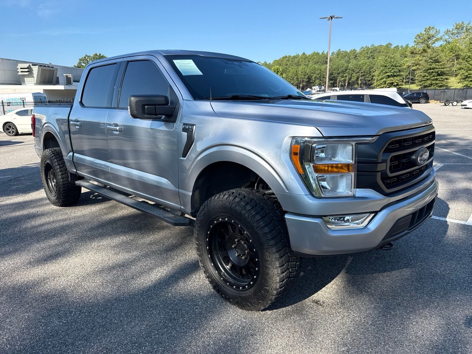 Used 2021 Silver Ford XLT image 2