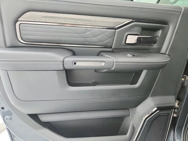 2025 RAM 2500 Limited - Photo 29