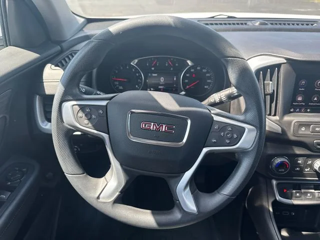 Used 2024 Summit White GMC SLE image 17