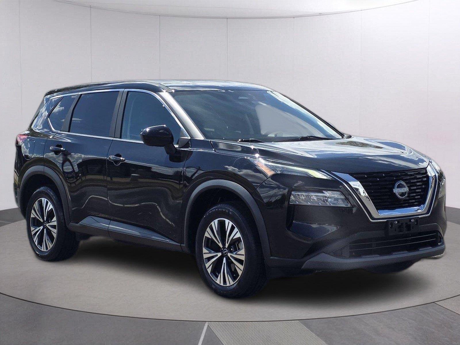 Used 2023 Super Black Nissan SV image 3