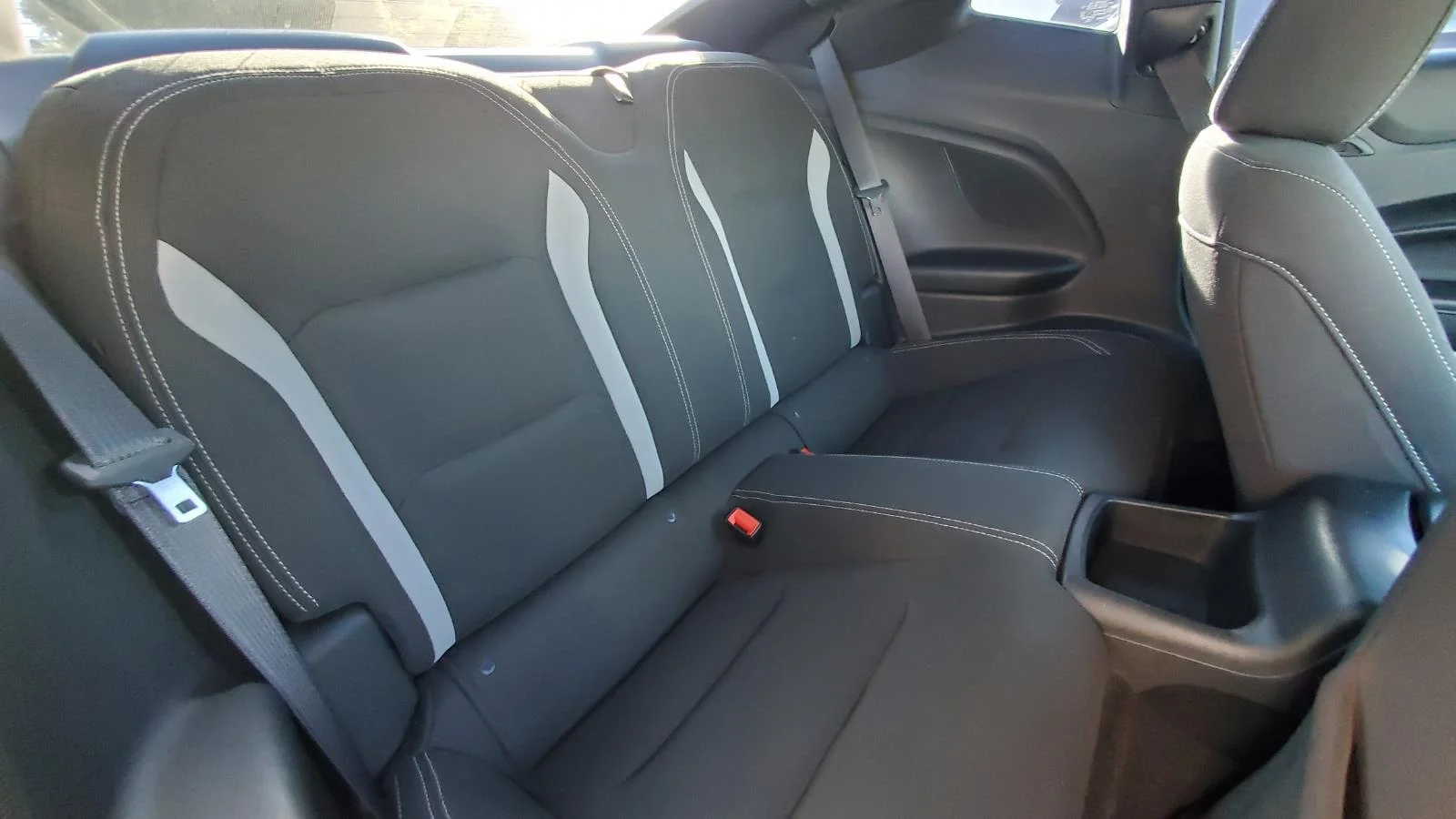 Used 2020 SUMMIT WHITE Chevrolet 1LS image 6