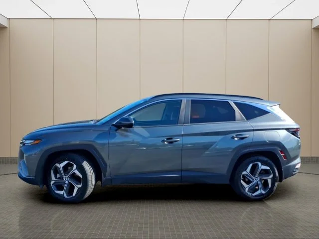 Used 2022 Gray Hyundai SEL image 5