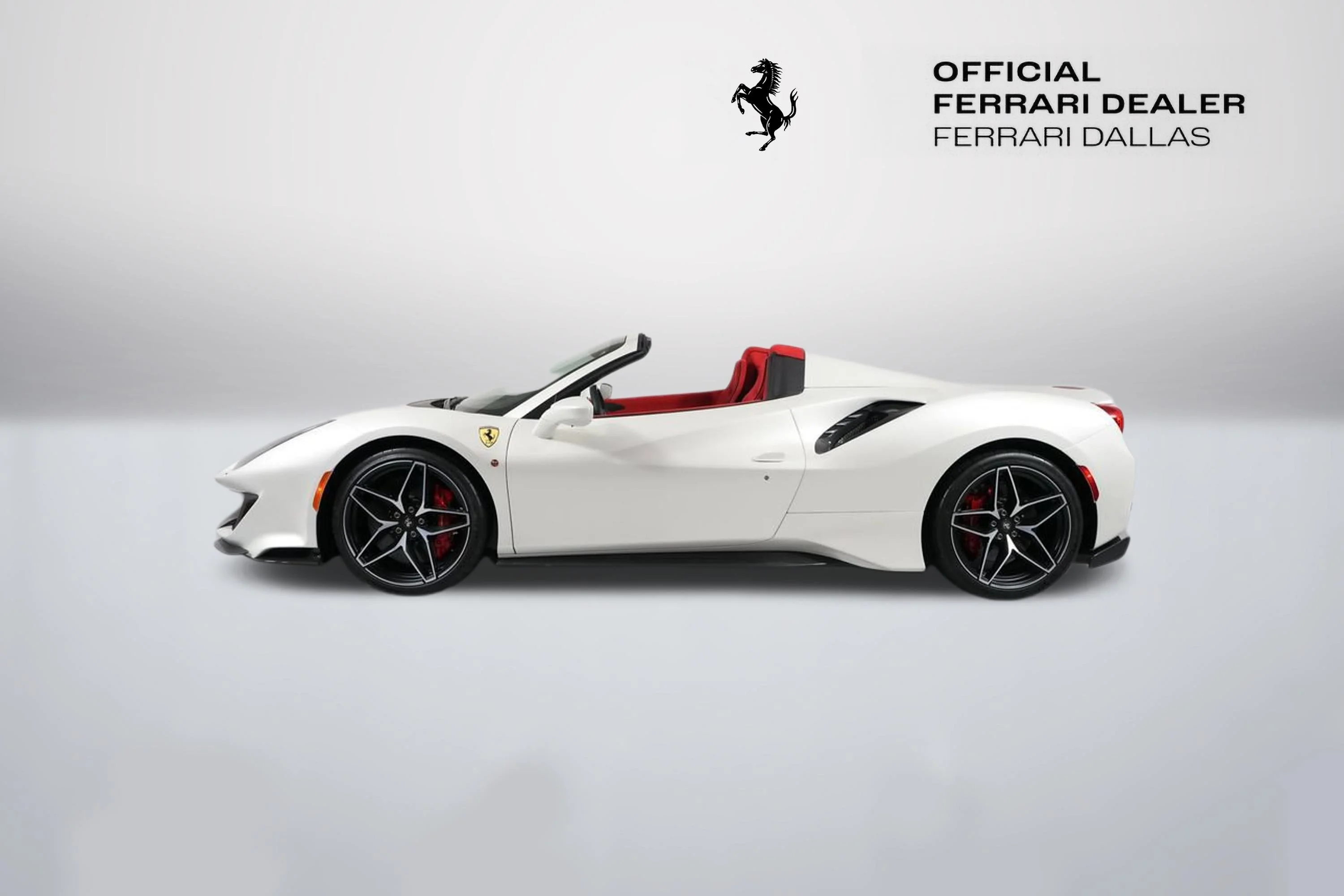 Used 2020 Bianco Italia Ferrari Spider image 3
