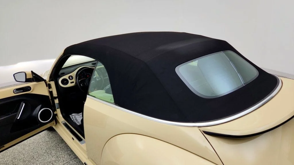 Used 2019 Deep Black Pearl Metallic/Black Roof Volkswagen SE Automatic image 10