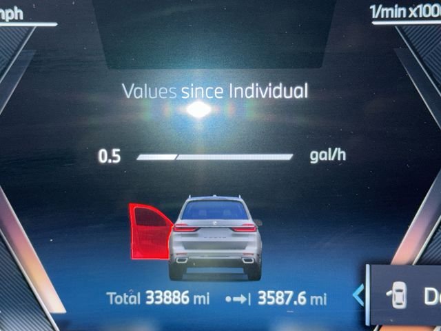 Used 2024 Skyscraper Grey Metallic BMW xDrive40i image 29