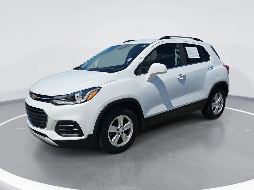 Certified Used 2019 SUMMIT WHITE Chevrolet LT image 9