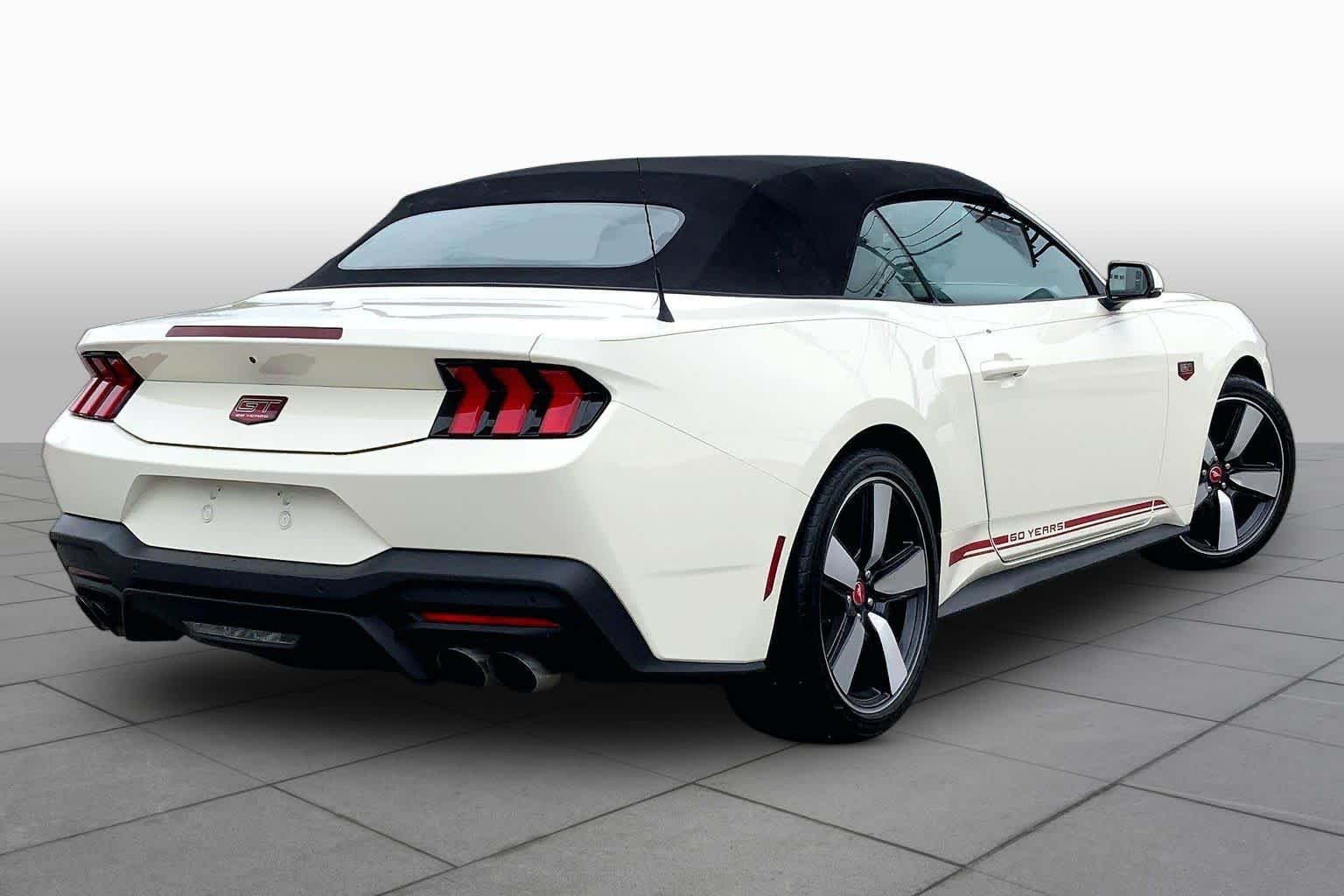Used 2025 Wimbledon White Ford GT Premium image 12