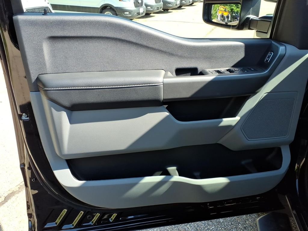 New 2026 Agate Black Metallic Ford F-350® XLT image 19