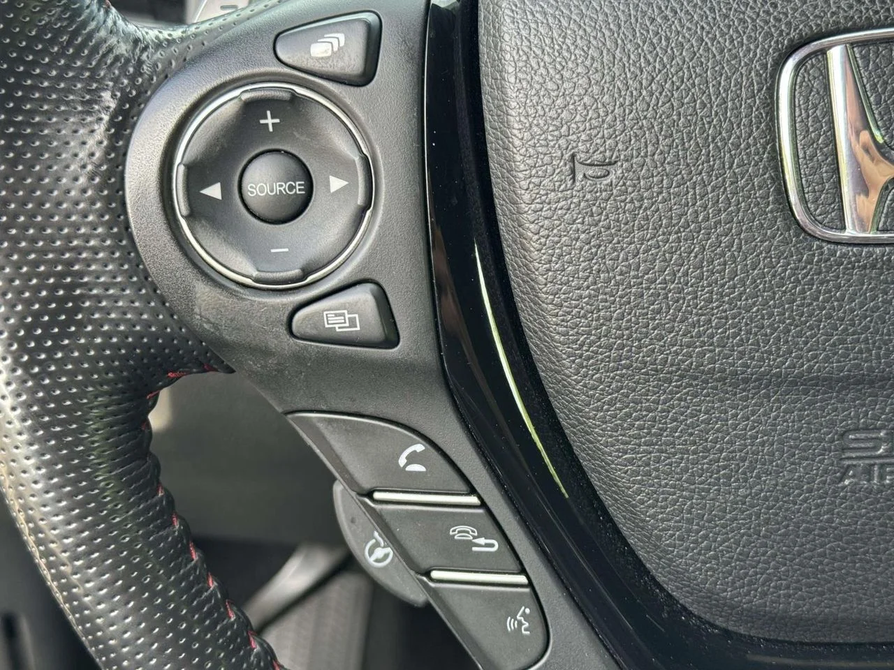 Used 2023 Crystal Black Pearl Honda Black Edition image 26