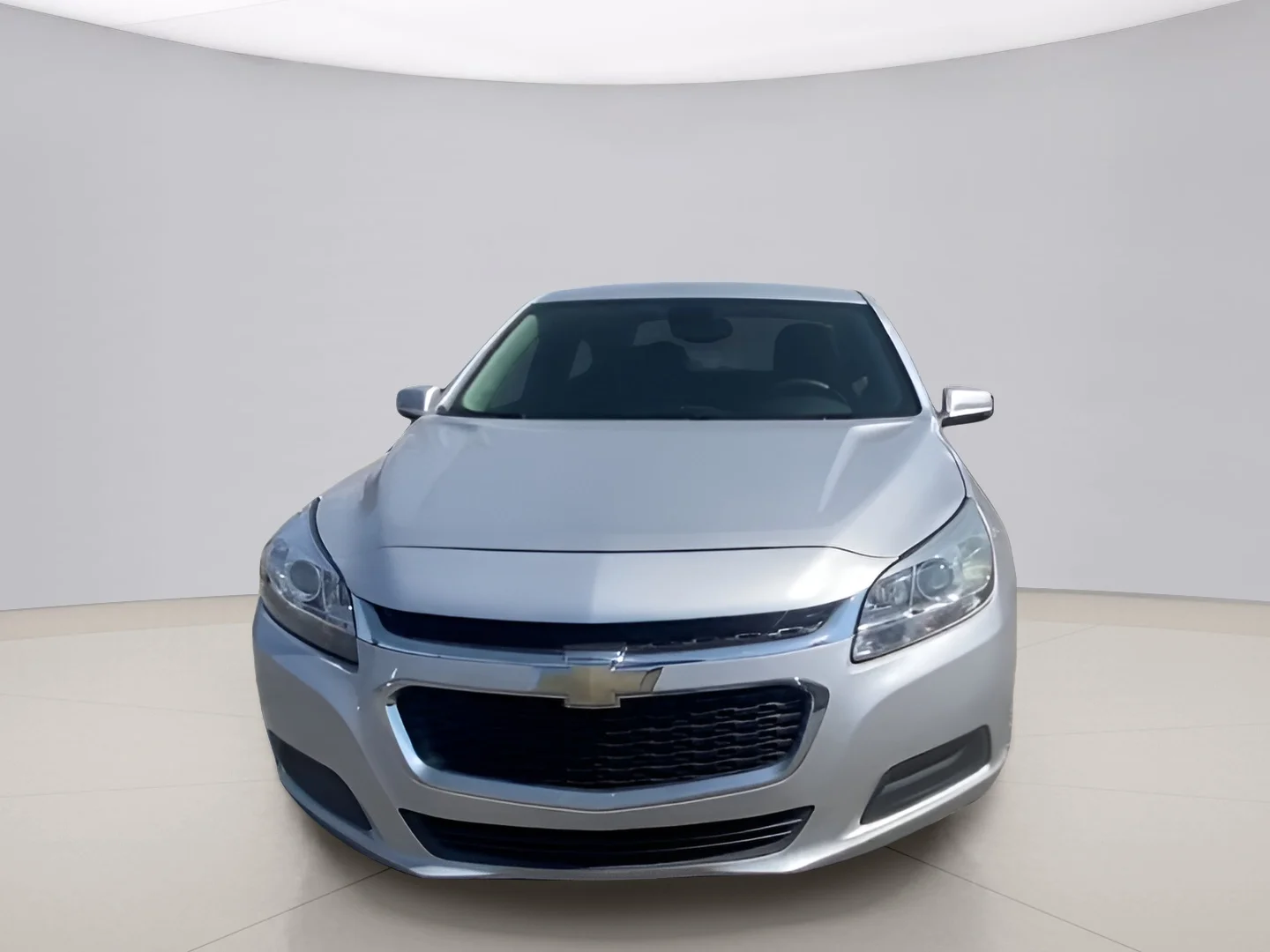 Used 2015 Silver Chevrolet 1LT image 4