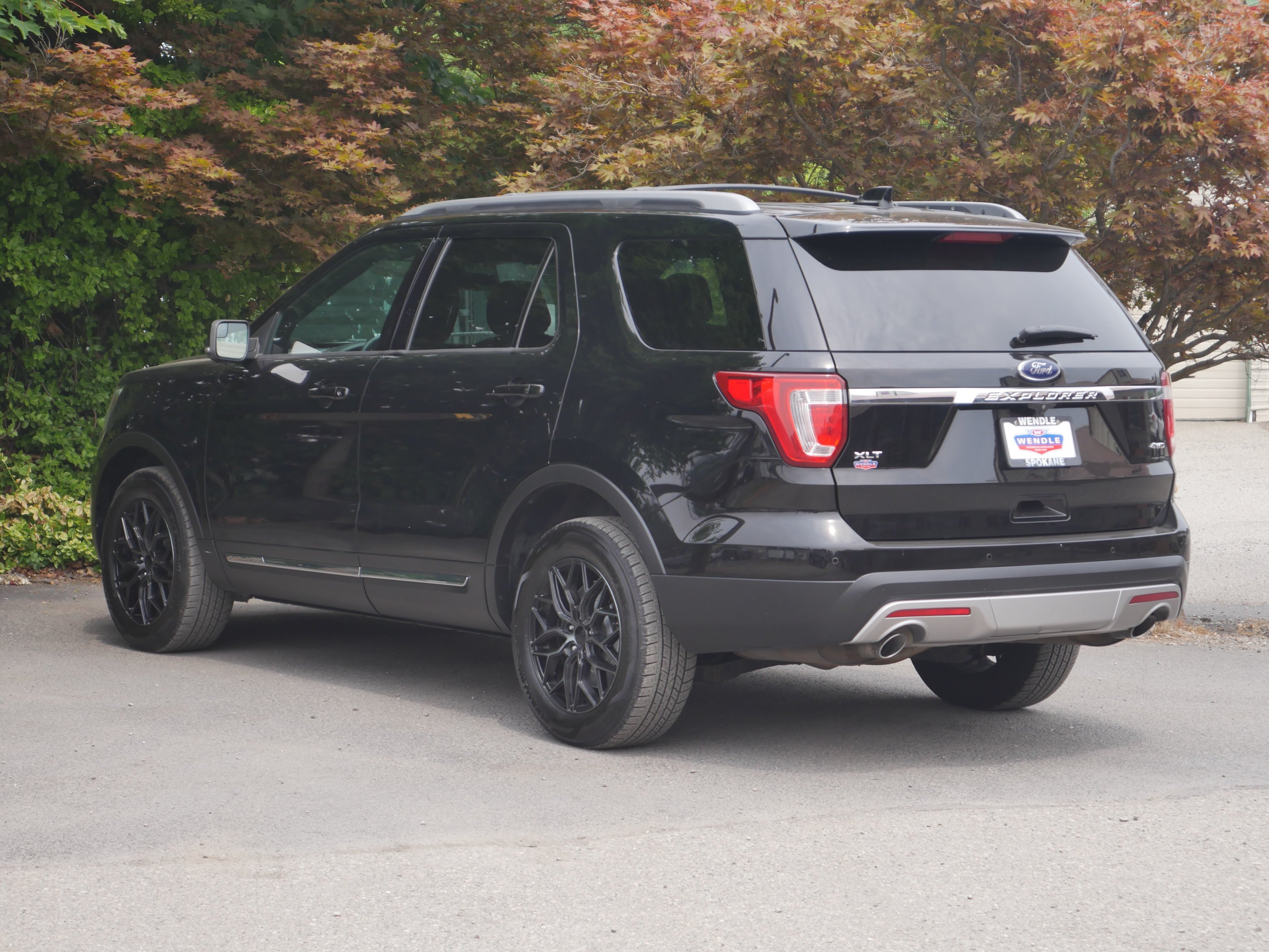 Certified Used 2017 Shadow Black Ford XLT image 17