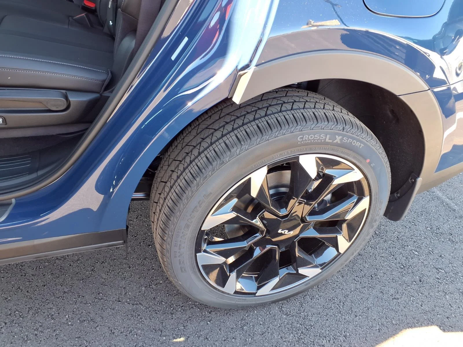 New 2026 Midnight Lake Blue Kia EX image 14