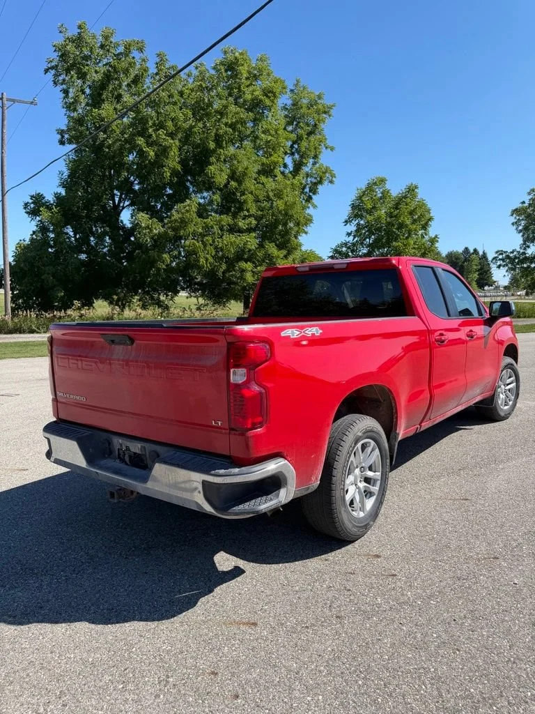 Used 2019 RED HOT Chevrolet LT image 3