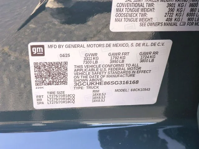 Used 2025 Gray Chevrolet ZR2 image 45