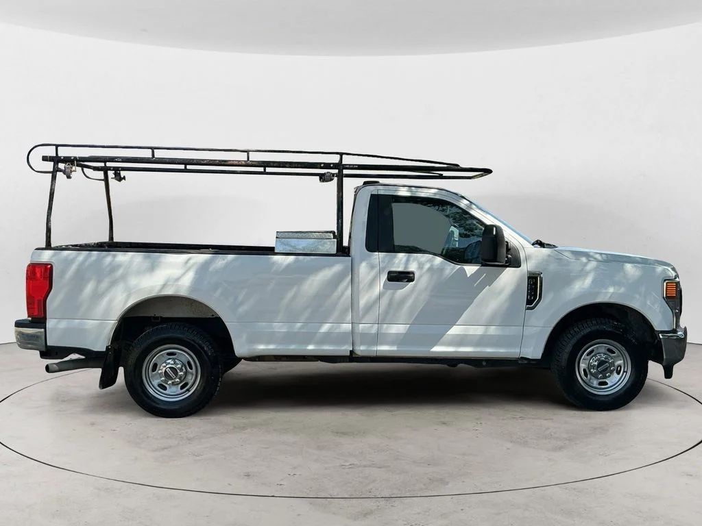 Used 2021 White Ford XL image 7