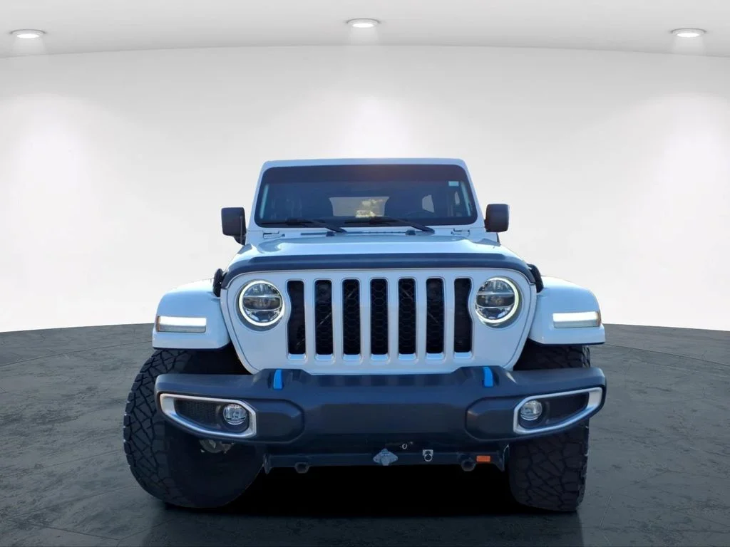 Used 2022 White Jeep Unlimited Sahara 4xe image 4