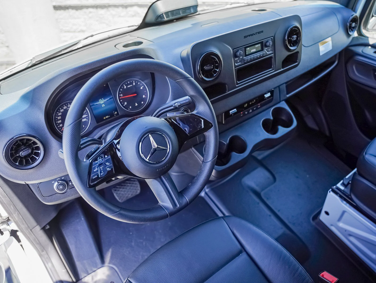 New 2025 Arctic White Mercedes-Benz  image 20