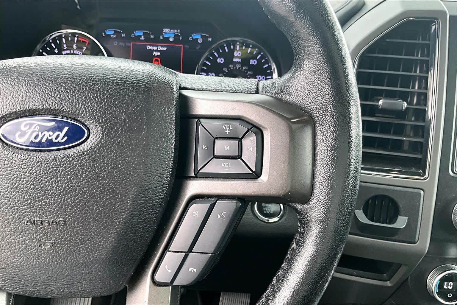 Used 2019 Oxford White Ford XLT image 24