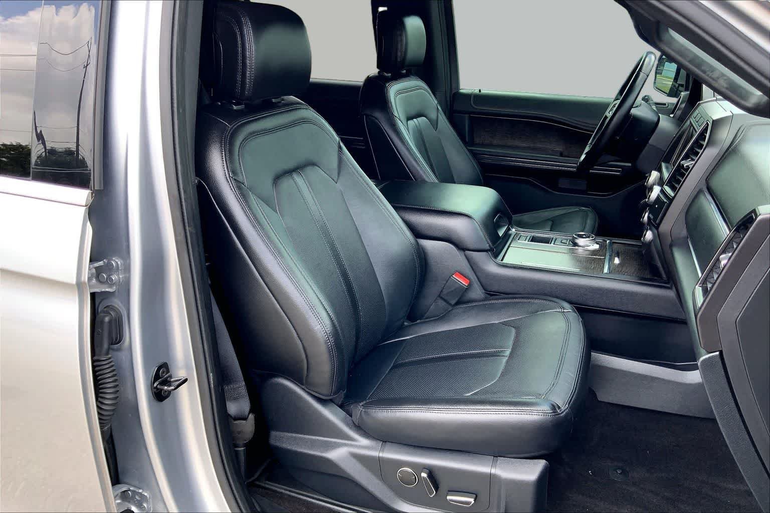 Used 2020 Iconic Silver Metallic Ford Limited image 6