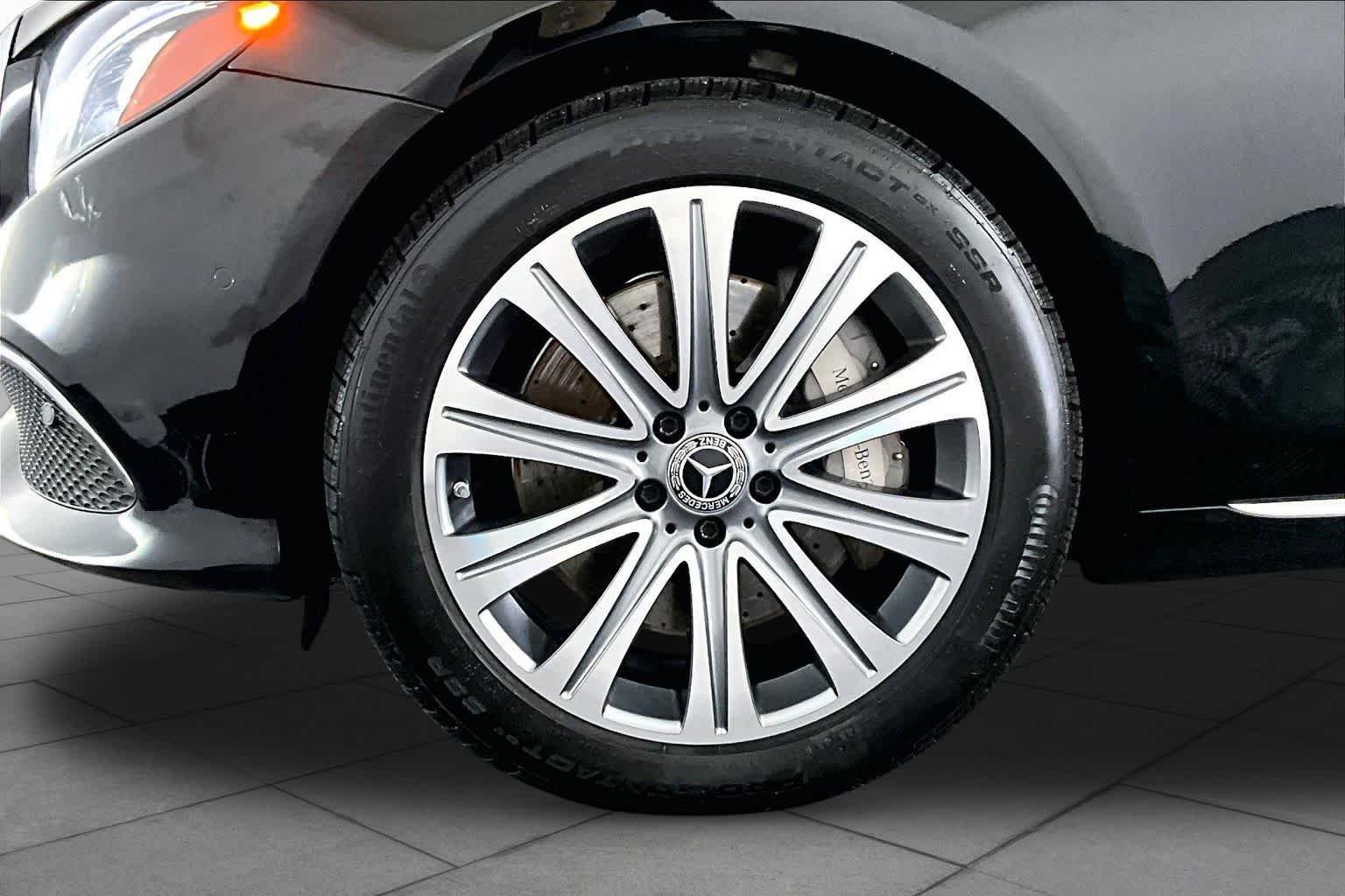Used 2018 Black Mercedes-Benz E 400 image 11
