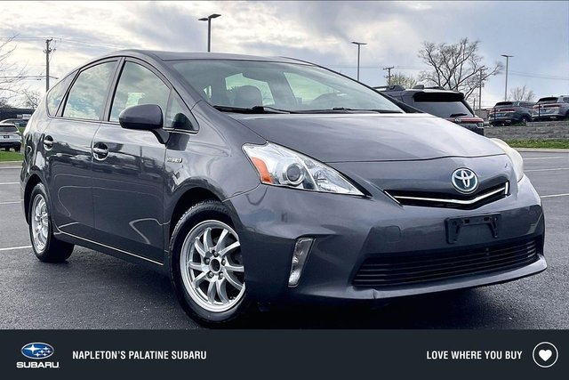 2014 Toyota Prius v Five